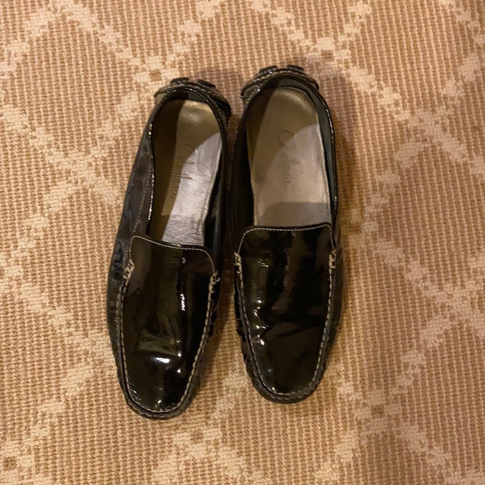 Patent leather driving shoe